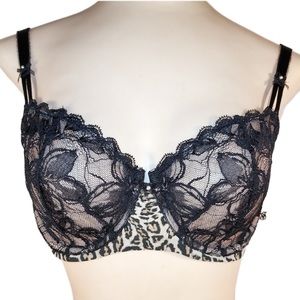 Victoria’s Secret unlined demi lace bra